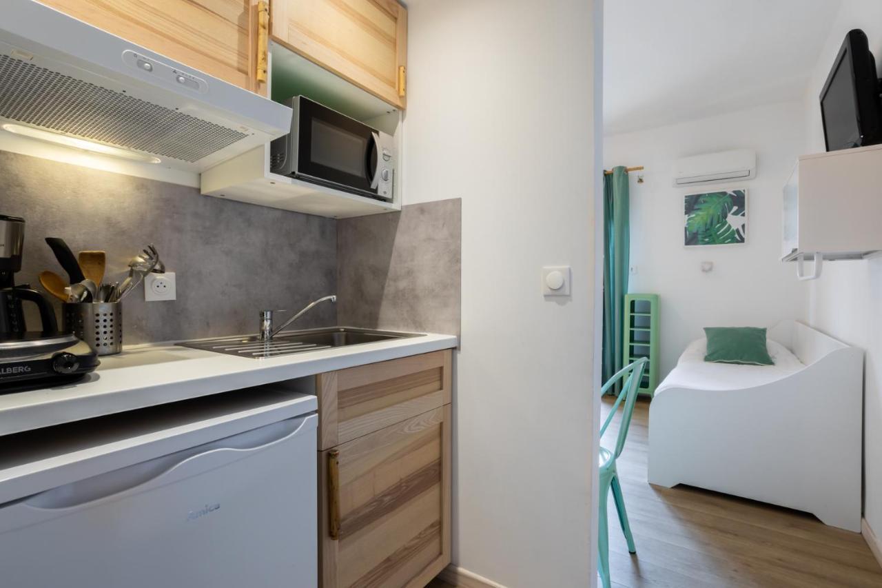 Hotel Almanarre Plage - Hotel Eco-Responsable Face A La Mer Hyeres Bagian luar foto
