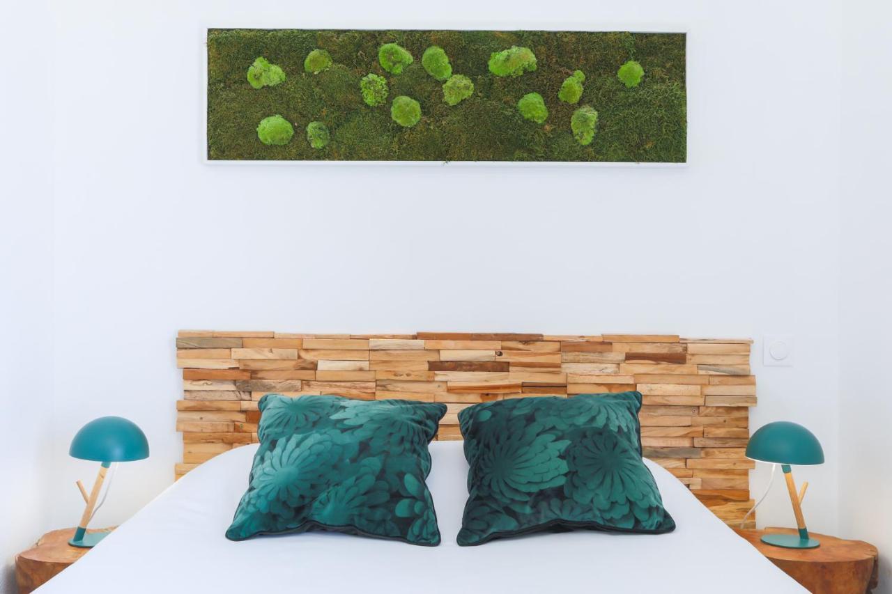 Hotel Almanarre Plage - Hotel Eco-Responsable Face A La Mer Hyeres Bagian luar foto