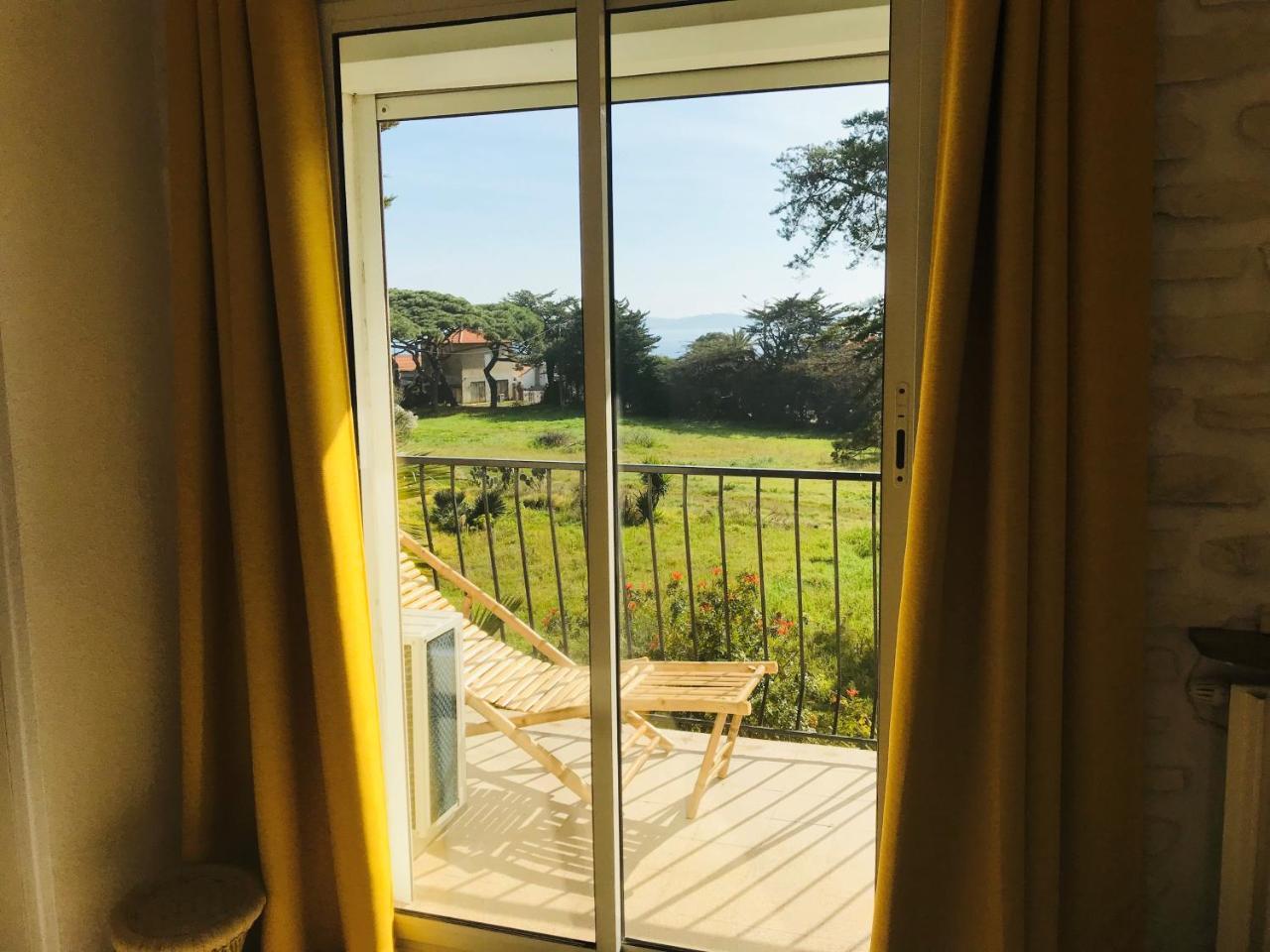 Hotel Almanarre Plage - Hotel Eco-Responsable Face A La Mer Hyeres Bagian luar foto