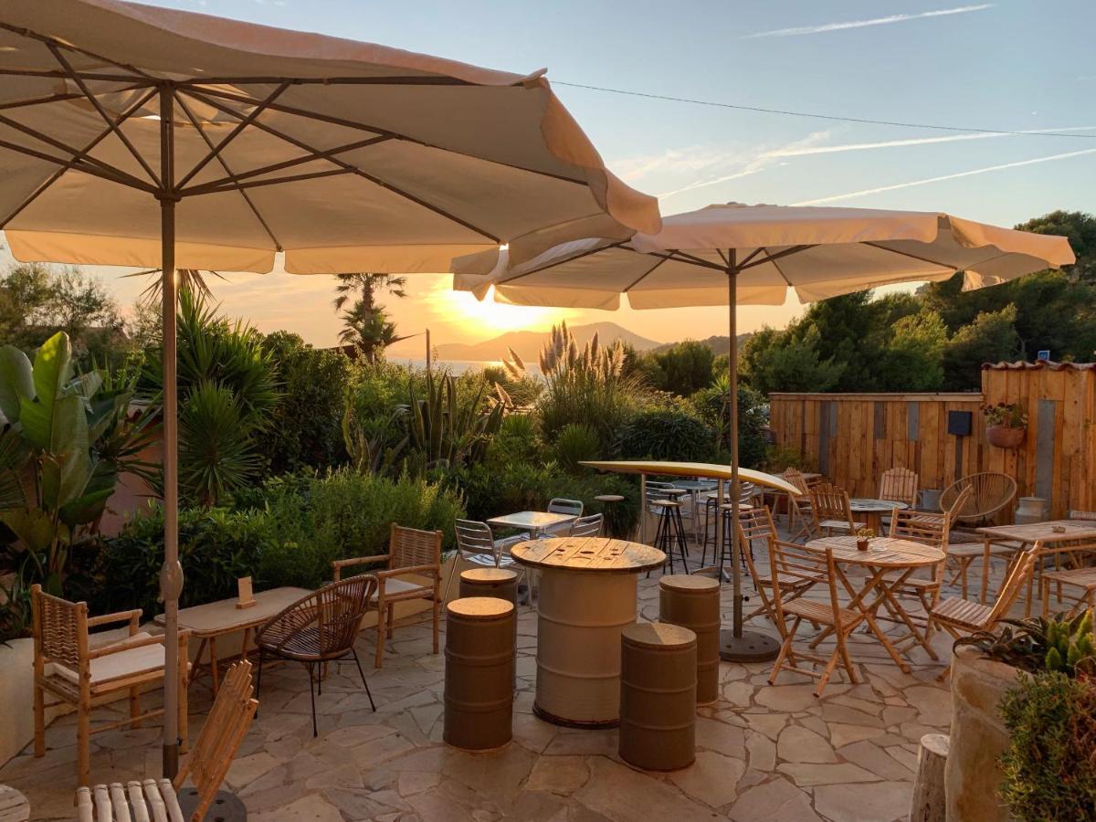 Hotel Almanarre Plage - Hotel Eco-Responsable Face A La Mer Hyeres Bagian luar foto